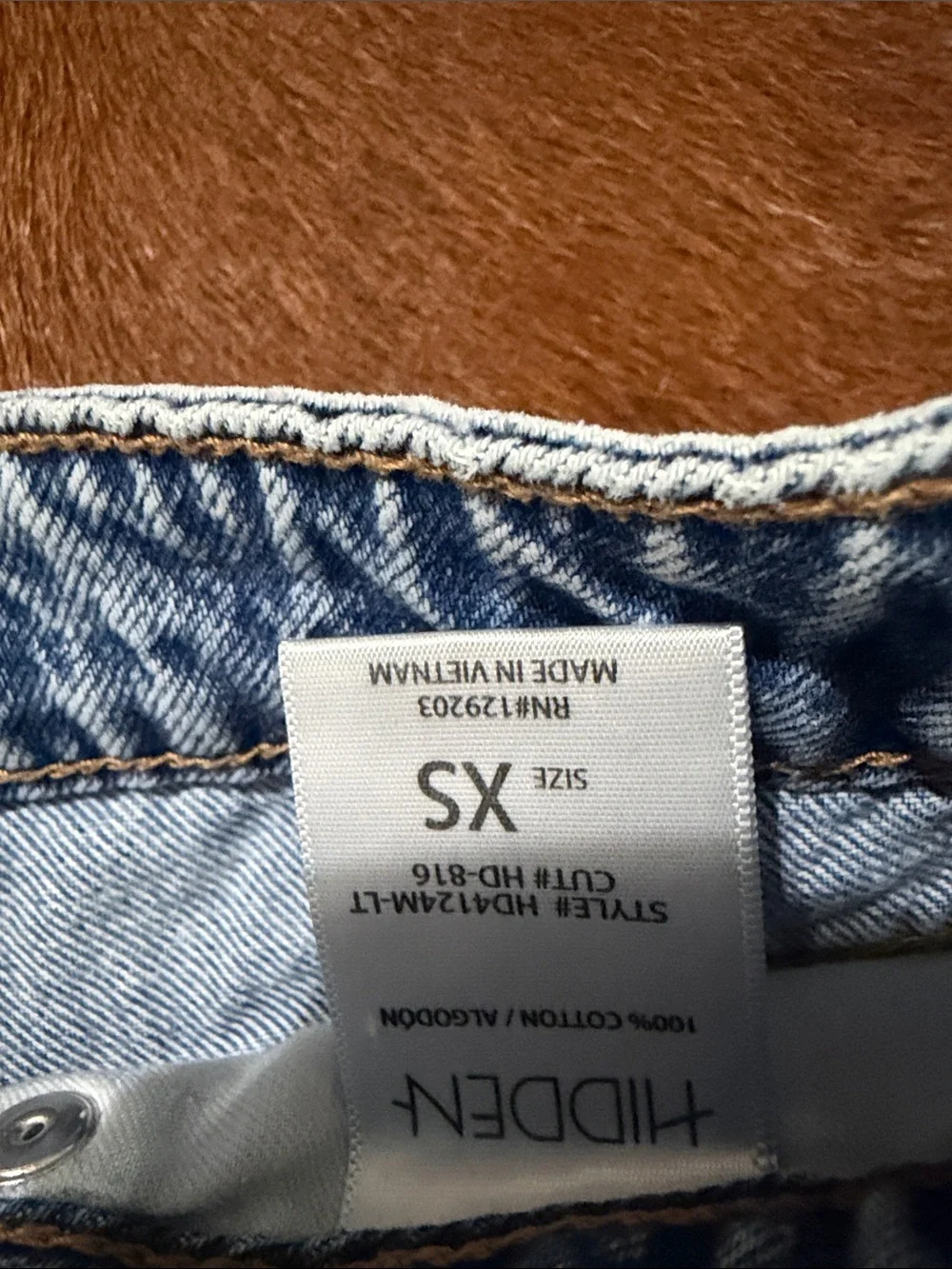 Hidden light wash